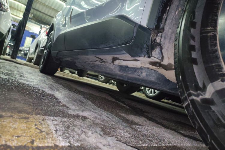 丰田C-HR 2021款 2.0L 豪华版局部细节9001