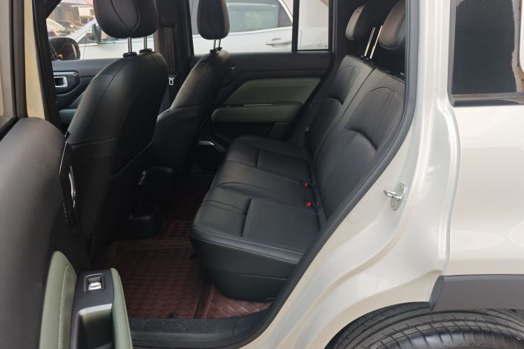 宝骏悦也Plus 2024款 智尊版 4座中控内饰7004