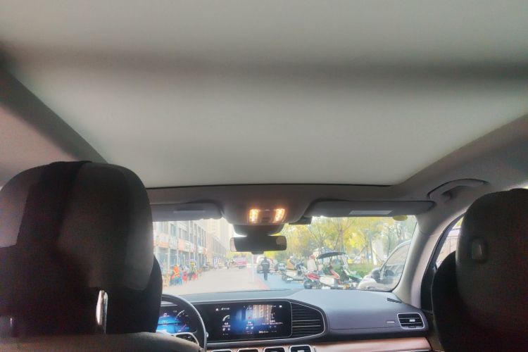 奔驰GLE新能源 2021款 GLE 350 e 4MATIC中控内饰22