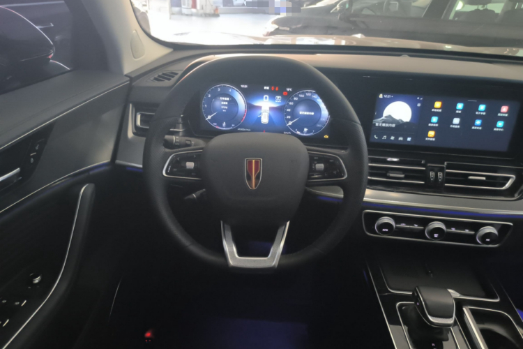 红旗HS5 2023款 2.0T 旗享Pro版中控内饰13