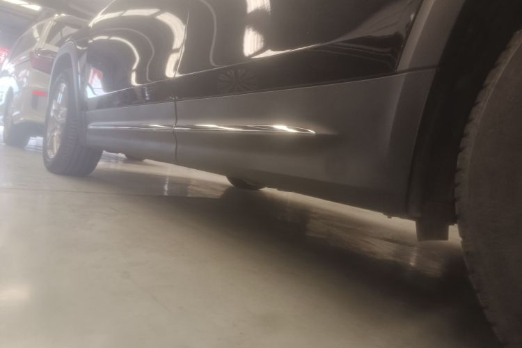 奔驰GLB 2023款 GLB 220 动感型局部细节9002