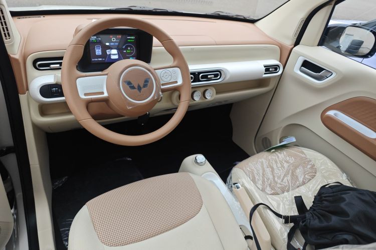 五菱汽车 宏光MINIEV 2024款 第三代 215km 青春版中控内饰12