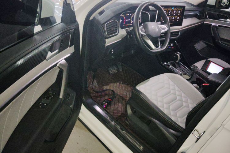 大众 探岳 2023款 300TSI 两驱豪华Plus进阶版中控内饰20