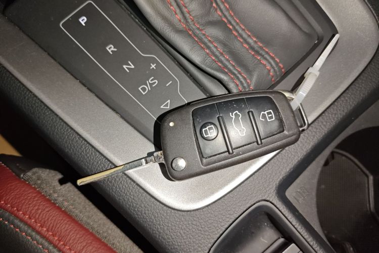 奥迪Q3 2019款 35 TFSI 时尚致雅型中控内饰7001