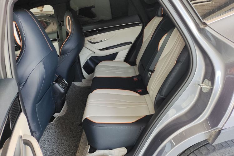 比亚迪 宋PLUS新能源 2021款 EV 尊贵型中控内饰7004