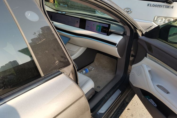 智己汽车 智己L7 2022款 Pro局部细节9005