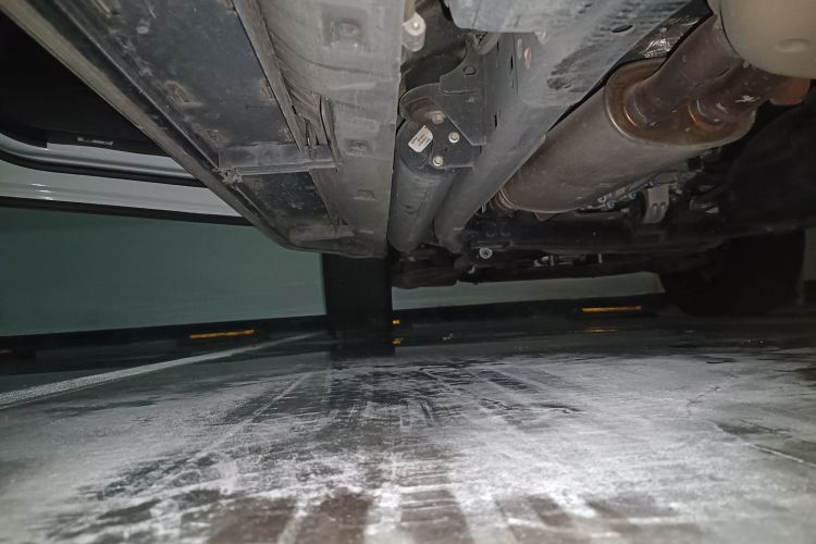 路虎 发现 2016款 3.0 SC 曜黑典藏版 HSE局部细节9002