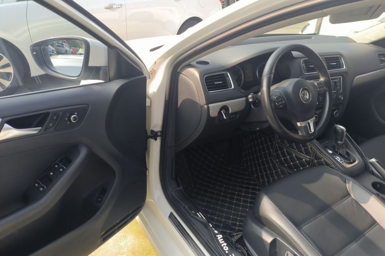 大众 速腾 2014款 改款 1.4TSI 自动豪华型中控内饰20