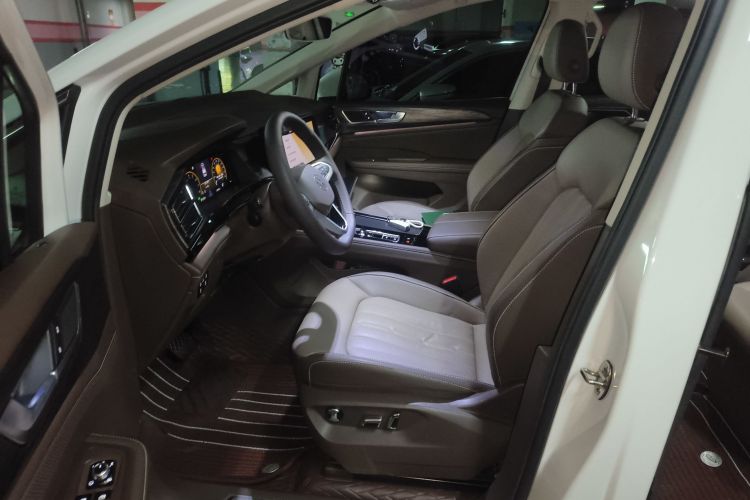 大众 威然 2022款 330TSI 豪华版中控内饰19