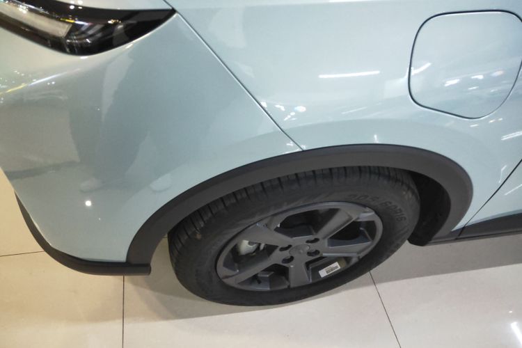 吉利几何E萤火虫 2024款 401km 萤光车身外观6007