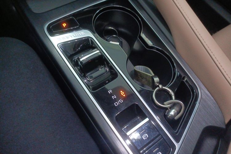 奔腾B70 2024款 龙腾版 1.5T 领创型中控内饰18