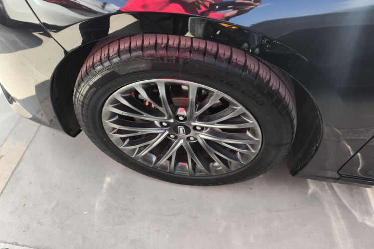 奔腾B70 2022款 第三代 1.5T 自动尊享型车身外观6007