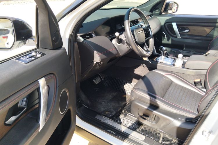 路虎 发现运动版 2022款 改款 249PS R-Dynamic S 性能版 5座中控内饰20