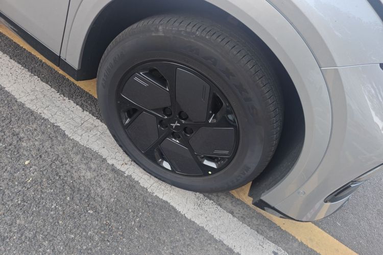 小鹏G6 2025款 625 长续航 Max 科技版车身外观10