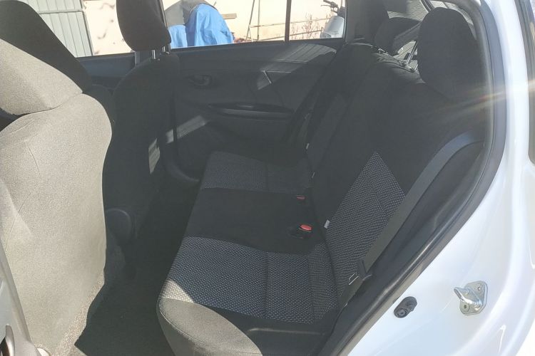 丰田 威驰FS 2017款 1.5L CVT锋驰版中控内饰21