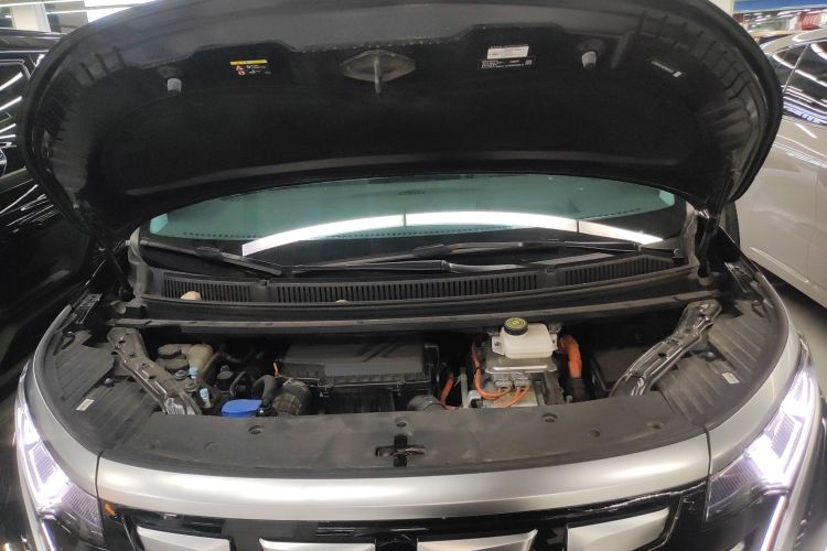 腾势D9 2022款 DM-i 970 四驱旗舰型局部细节24