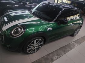 MINI 2021款 2.0T COOPER S 艺术家
