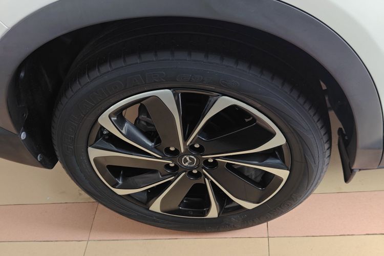 马自达CX-4 2020款 2.5L 自动两驱蓝天驾趣版车身外观6008