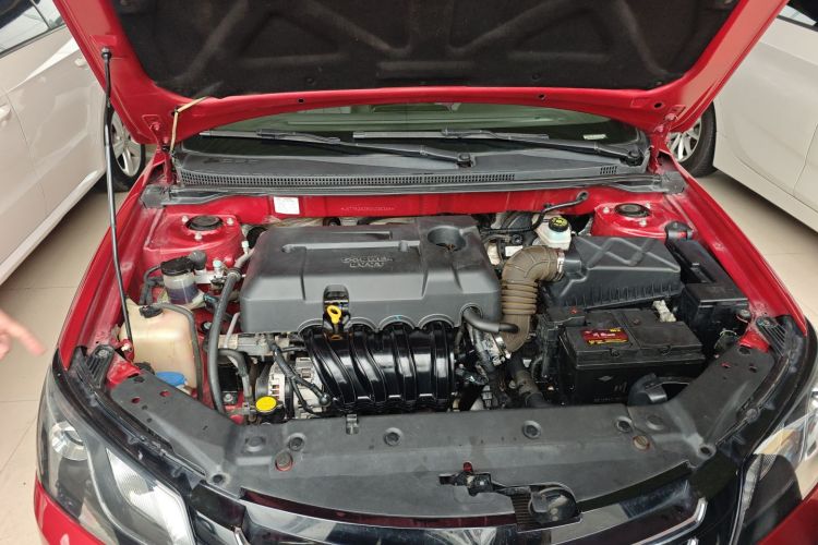 吉利汽车 帝豪 2016款 三厢 1.5L CVT向上版机舱底盘24