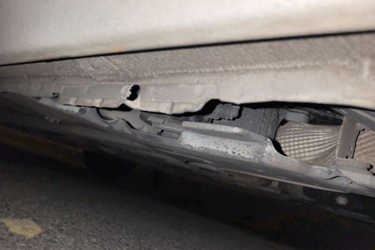 标致408 2014款 1.8L 自动豪华版局部细节9003