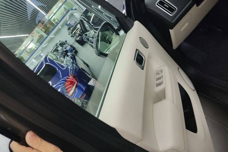 理想汽车 理想L9 2022款 Max中控内饰47