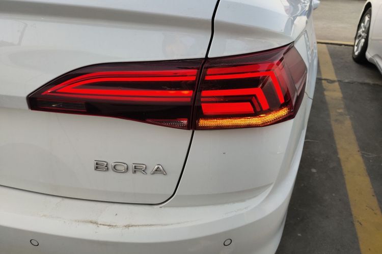 大众 宝来 2021款 1.5L 自动时尚智联版车身外观9