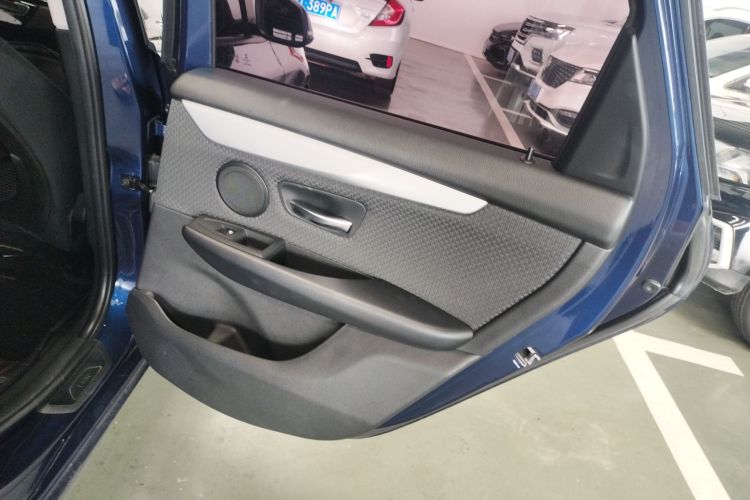 宝马2系旅行车 2016款 218i 领先型中控内饰7002