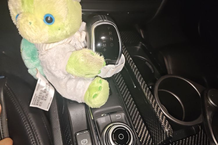 玛莎拉蒂 Ghibli 2018款 3.0T 运动版中控内饰18