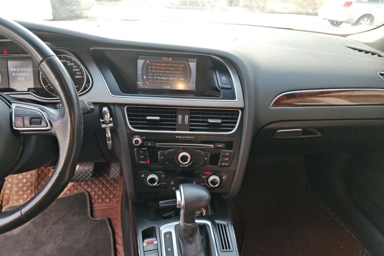 奥迪A4L 2016款 35 TFSI 自动舒适型局部细节16