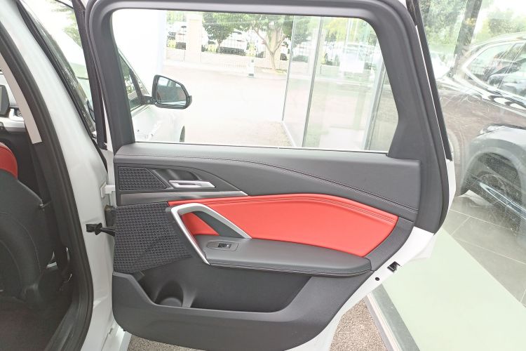 宝马X1 2024款 sDrive25Li M运动套装中控内饰45