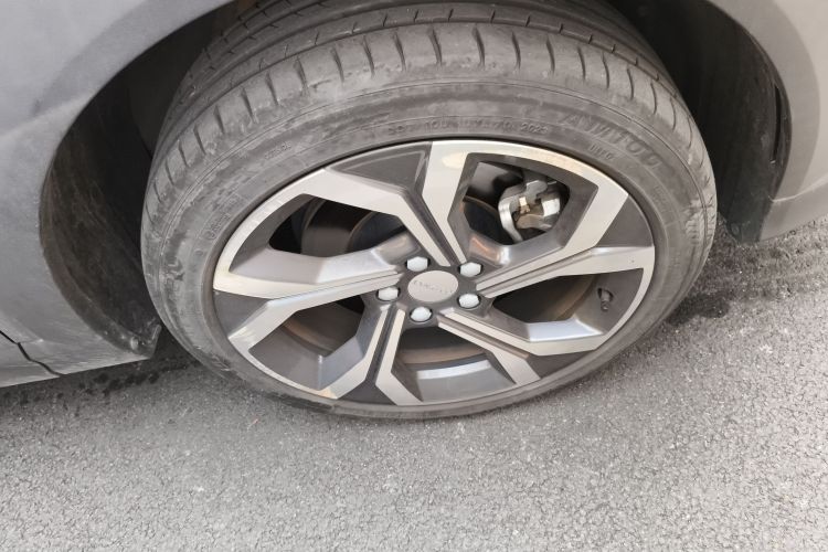 领克06 2023款 Remix 1.5T 劲Halo车身外观6007