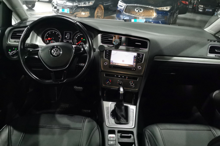 大众 高尔夫 2014款 1.6L 自动舒适型中控内饰7002