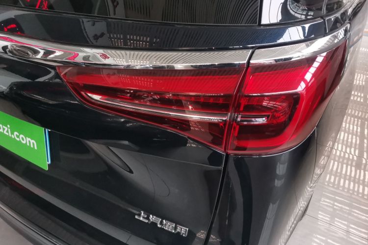 别克GL8 2023款 ES陆尊 舒适型车身外观9