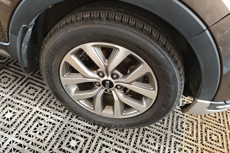 起亚 智跑 2015款 2.0L 自动两驱版GLS车身外观6007