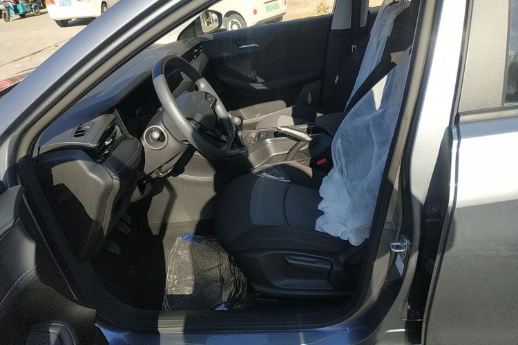 荣威i5 2026款 1.5L 手动舒享版中控内饰19