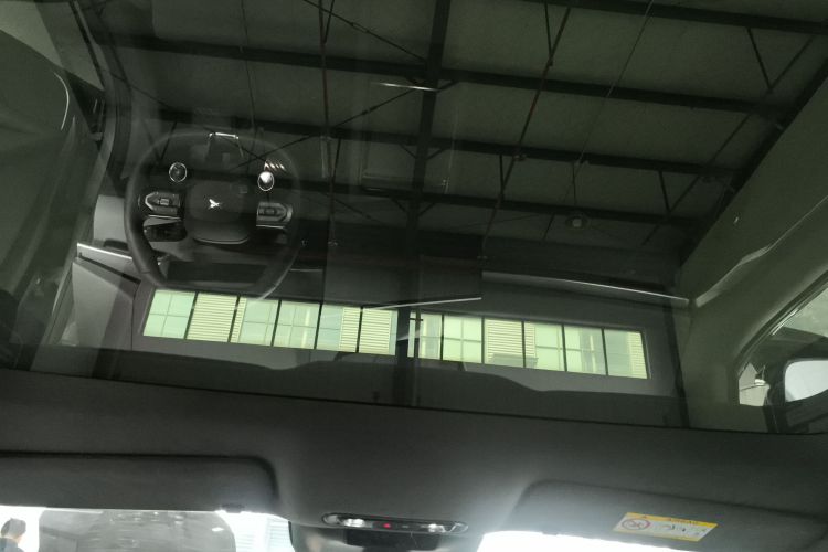 小鹏P7 2025款 702 长续航 Ultra局部细节22