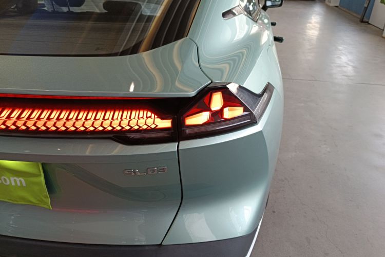 深蓝汽车 深蓝SL03 2022款 1.5L 1200增程版车身外观6006