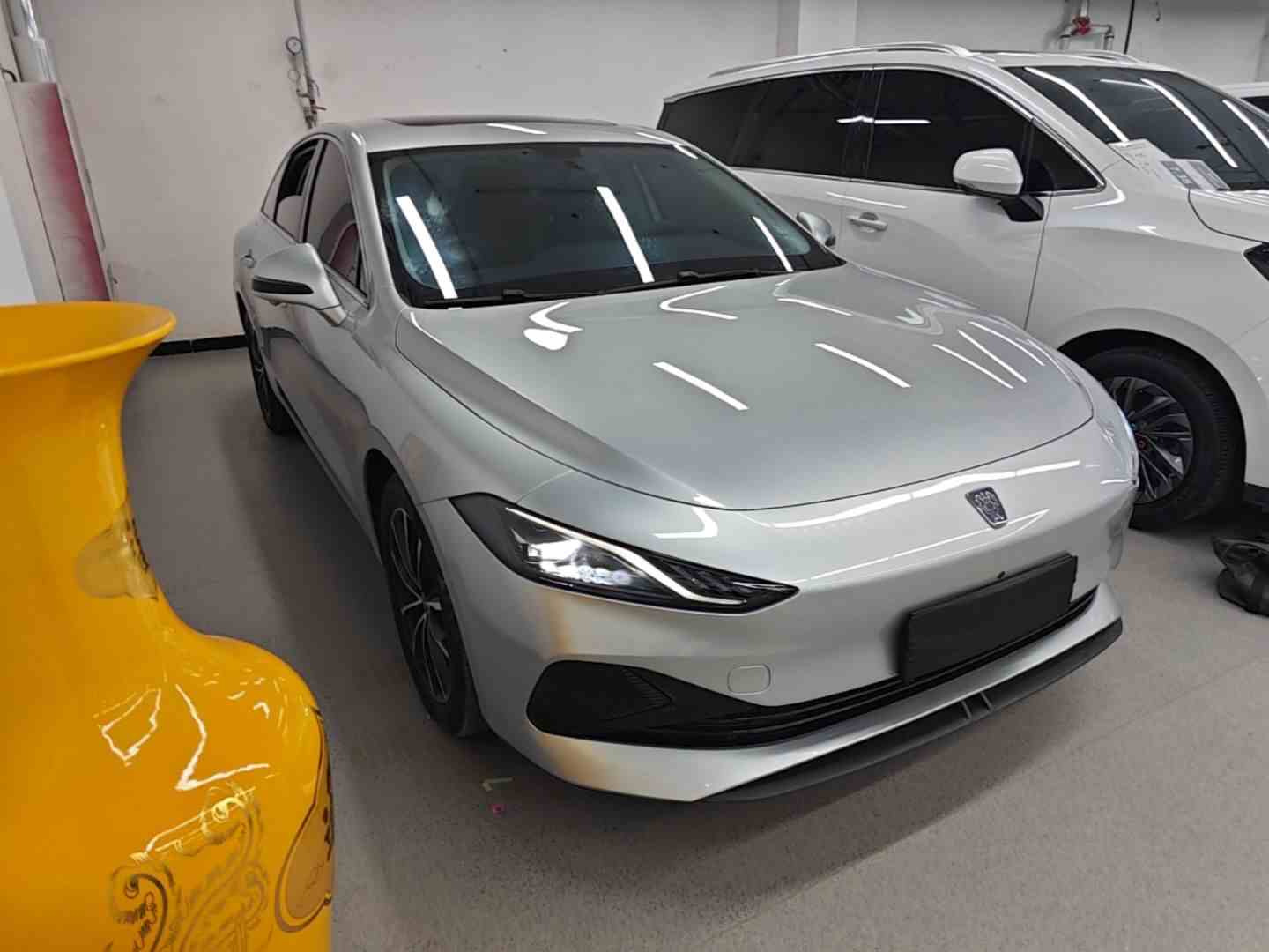 荣威D7 2025款 DMH 125km 世界冠军卓越版(5)