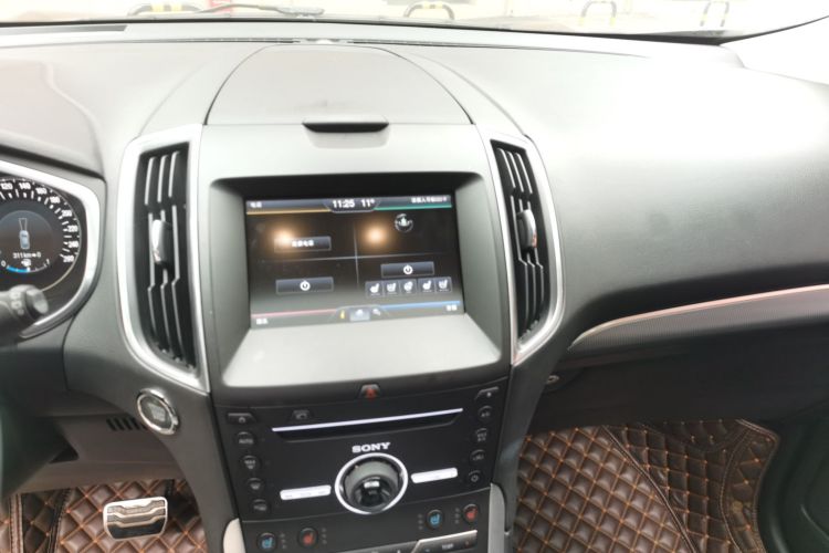 福特 锐界 2015款 2.7T GTDi 四驱尊锐型 7座局部细节16