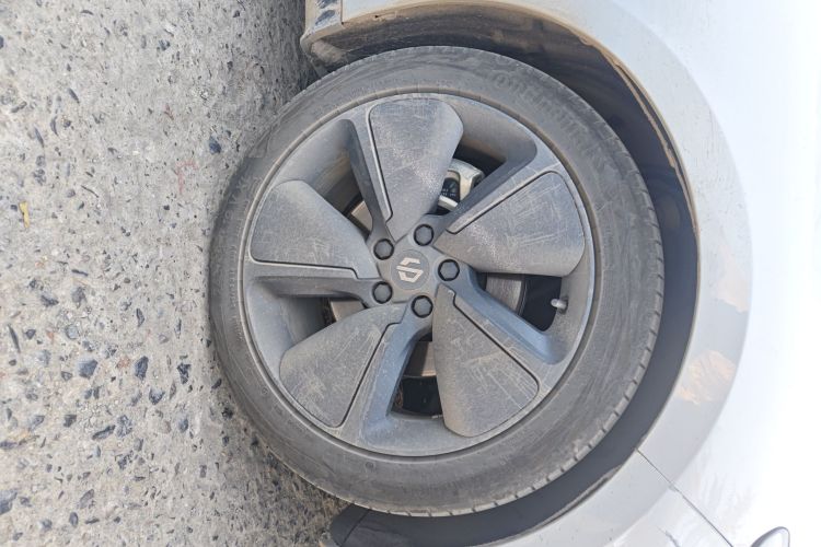 零跑汽车 零跑C01 2022款 后驱超长续航版车身外观10