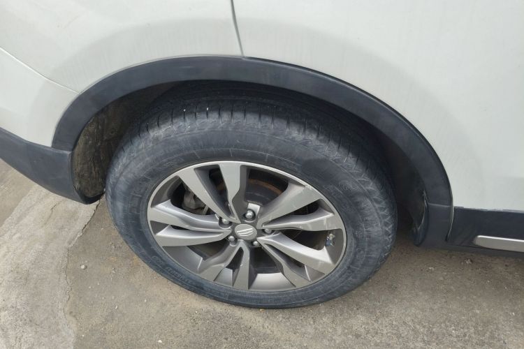 吉利汽车 博越 2016款 2.0L 手动智尚型车身外观6008