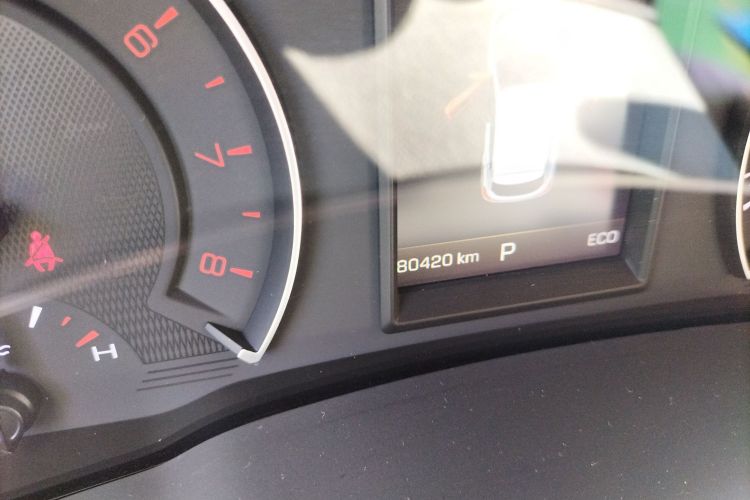 魏牌 VV5 2019款 1.5T 两驱颜先锋中控内饰15