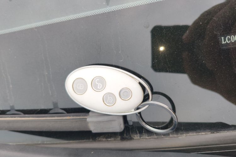 比亚迪 宋MAX 2019款 1.5T 自动智联睿逸天窗型 7座 国VI中控内饰7001