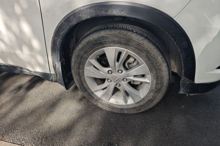 本田 缤智 2015款 1.8L CVT两驱精英型车身外观6007