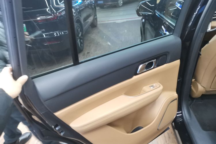 理想汽车 理想ONE 2021款 增程6座版中控内饰49