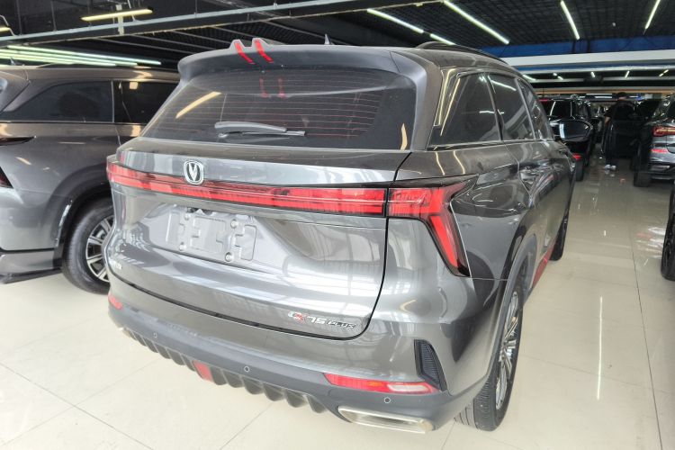 长安CS75 PLUS 2022款 第二代 1.5T 自动尊享型车身外观7