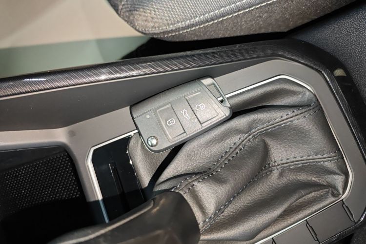 大众 朗逸 2025款 新锐 1.5L 出众新逸版中控内饰11