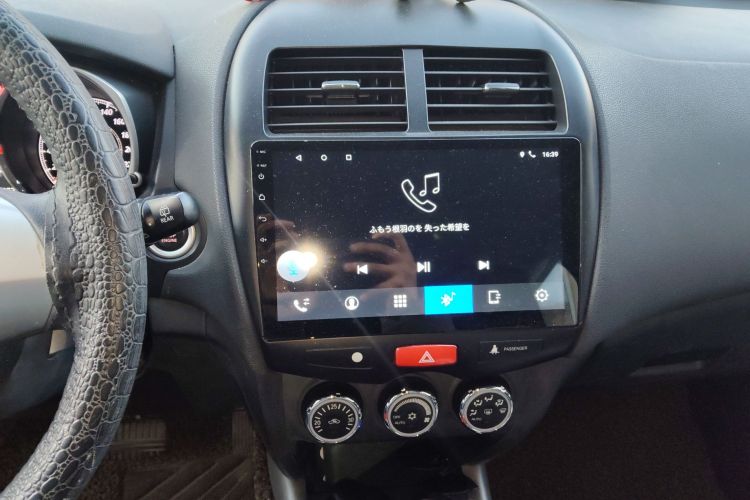 三菱 劲炫ASX 2013款 2.0L CVT两驱豪华版中控内饰16