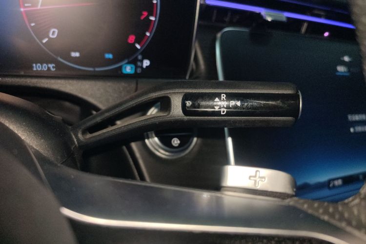 奔驰E级 2024款 改款 E 300 L 时尚运动型中控内饰18