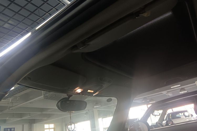 MINI 2014款 1.5T COOPER Fun局部细节22